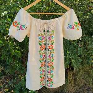 Vintage Embroidered Mexican Boho Minidress